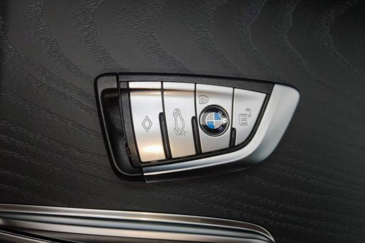 Used BMW 5 Series 2021 530Li Luxury Edition M Sport Package