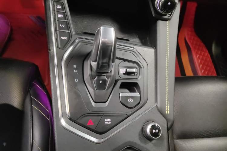 Used Lynk & Co 05 2020 2.0TD Two-Wheel Drive Shine Halo