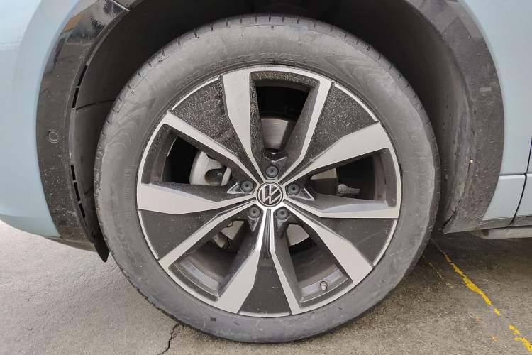 Used Volkswagen Tavendor 2023 380TSI Four-Wheel Drive R-Line Cruise Edition