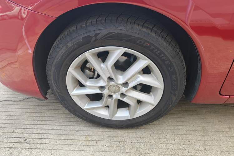 Used Nissan Tiida 2021 1.6L CVT Smart Drive Edition Left Front Wheel Hub