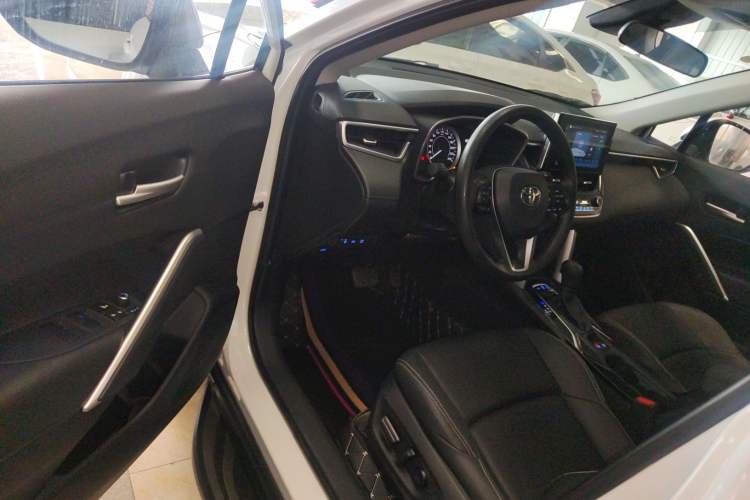 Used Toyota FRONTLANDER 2022 2.0L CVT Luxury PLUS Edition