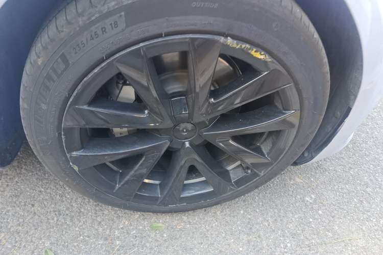 Used Tesla Model 3 2022 Rear-Wheel-Drive Version
