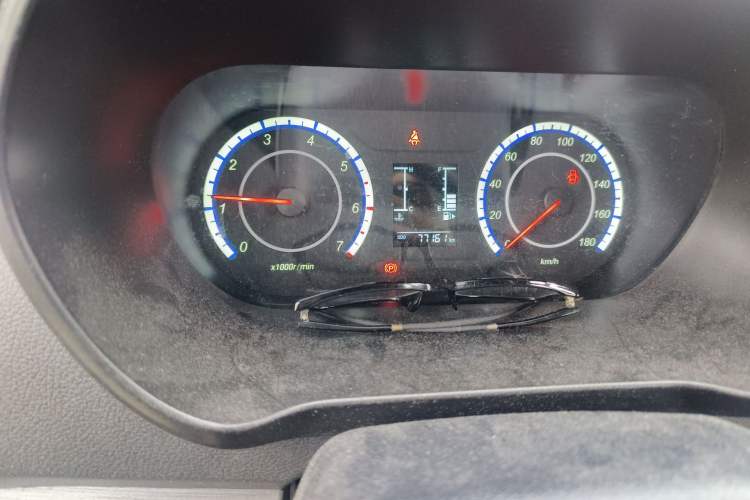 Used CHANGAN KAICHENG Ruixing M60 2023 1.5L GDI Elite-Class Passenger Vehicle 6/7 Seats Odometer Close Up