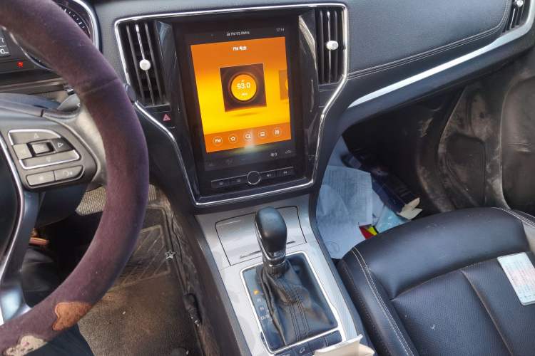 Used Roewe RX5 2019 20T Two-Wheel Drive Automatic 4G Connected Platinum Edition
