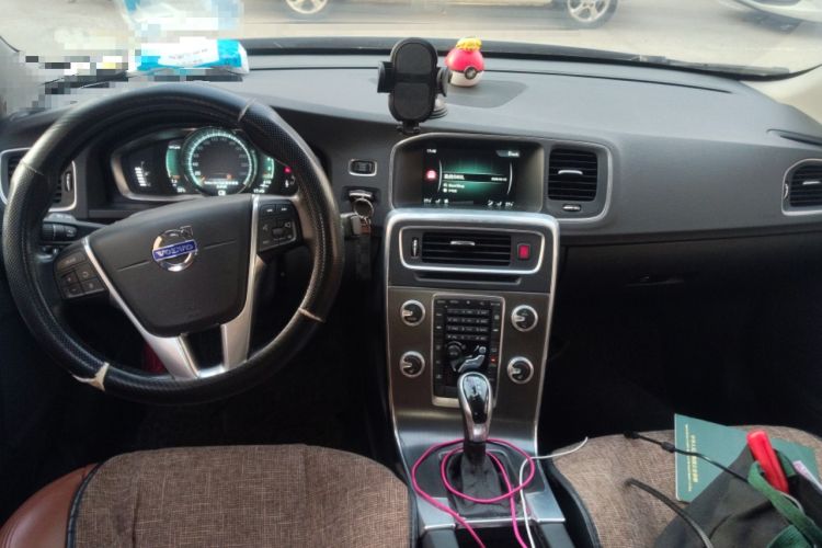 Used Volvo S60 2016 S60L T5 Intelligent Drive Edition Audio And AC Panel