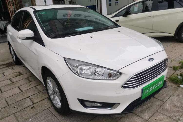 Used Ford Focus 2017 Sedan 1.6L Automatic Fashion Edition Smart Drive Version Front Right 45 Deg