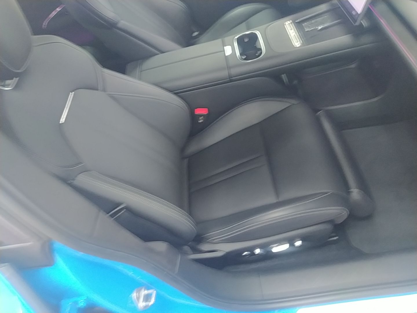 Xiaomi Auto SU7 2026 Model Standard Edition — снимка 19