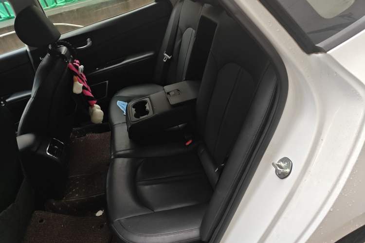 Used Kia K5 2016 1.6T Automatic LUX Left Rear Seat