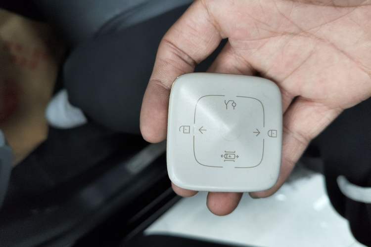 Used Zeekr 7X 2025 100 kWh Long-Range Rear-Wheel Drive with Intelligent Driving Features