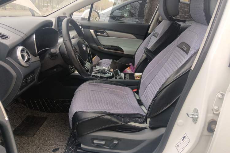 Used BAIC Beijing EU5 2018 R550 Smart Trend Edition Left Front Seat