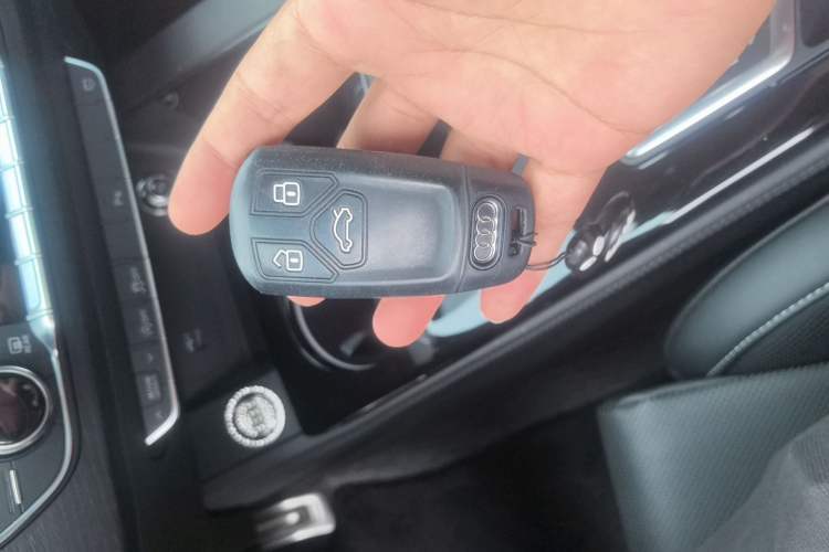 Used Audi A4L 2024 40 TFSI Luxury Dynamic Edition
