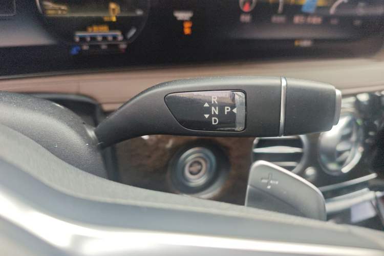 Used Mercedes-Benz S-Class 2019 S 320 L
