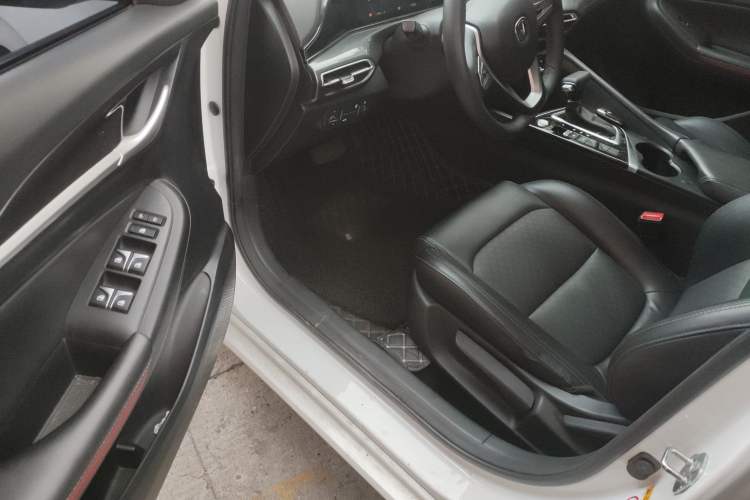 Used CHANGAN Eado 2020 PLUS Blue Whale NE 1.4T GDI DCT Prestige Model Driver Seat