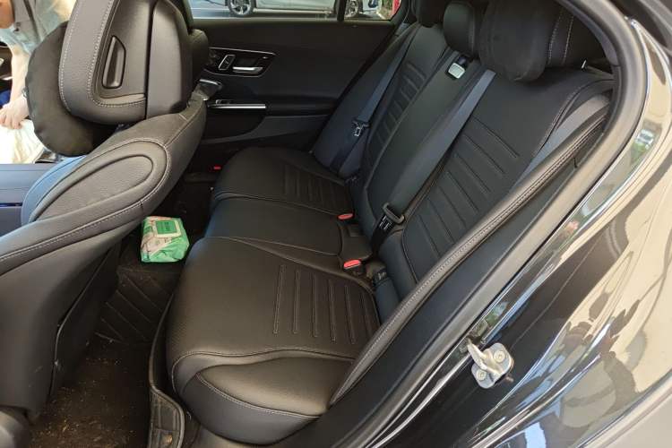 Used Mercedes-Benz C-Class 2024 Facelift C 260 L Night Edition Sport Version
