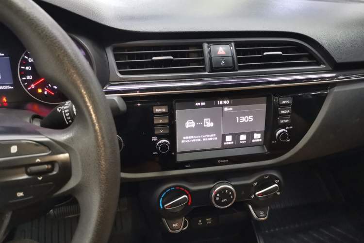 Used Kia KX Cross 2017 1.4L AT GLS Audio And AC Panel