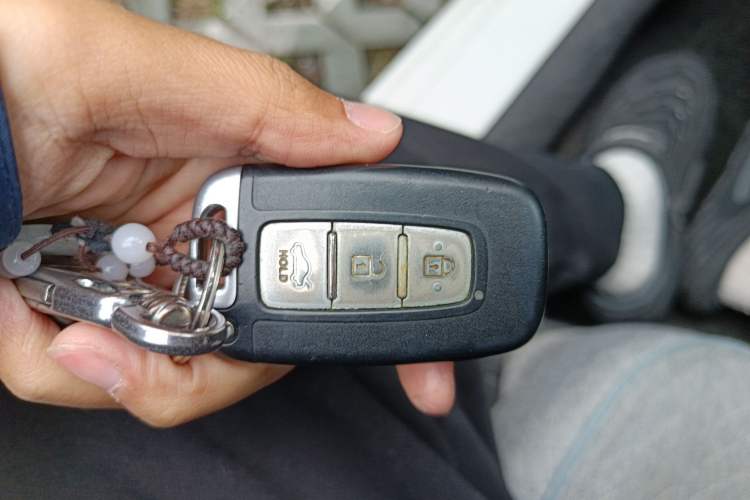 Used Kia K2 2015 Sedan 1.6L Automatic Transmission Premium