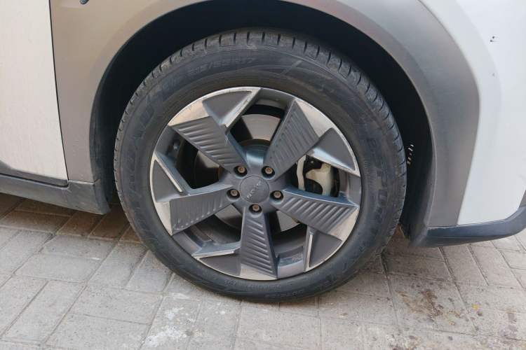 Used AION Y 2022 80 Ultra-Long Range Edition
