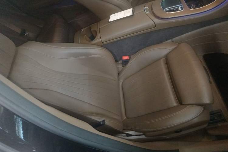 Used Mercedes-Benz E-Class 2020 Facelift E 260 L