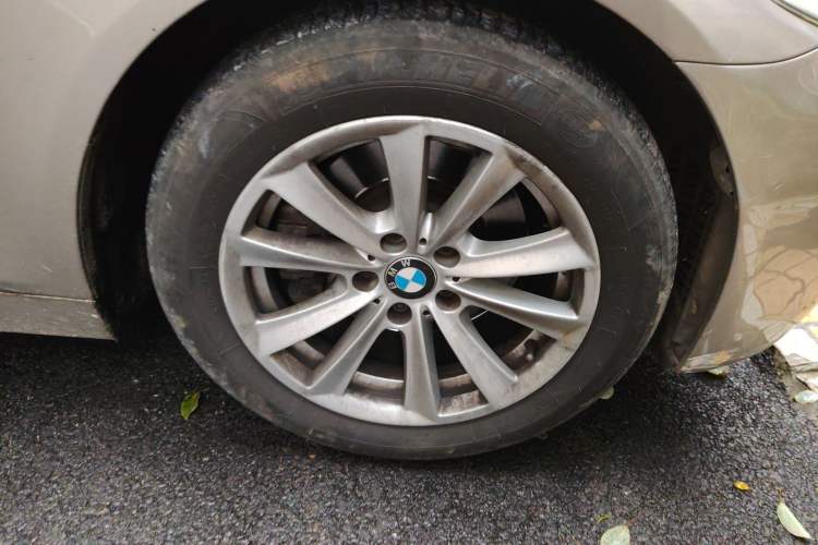 Used BMW 5 Series 2012 523Li Luxury Model
