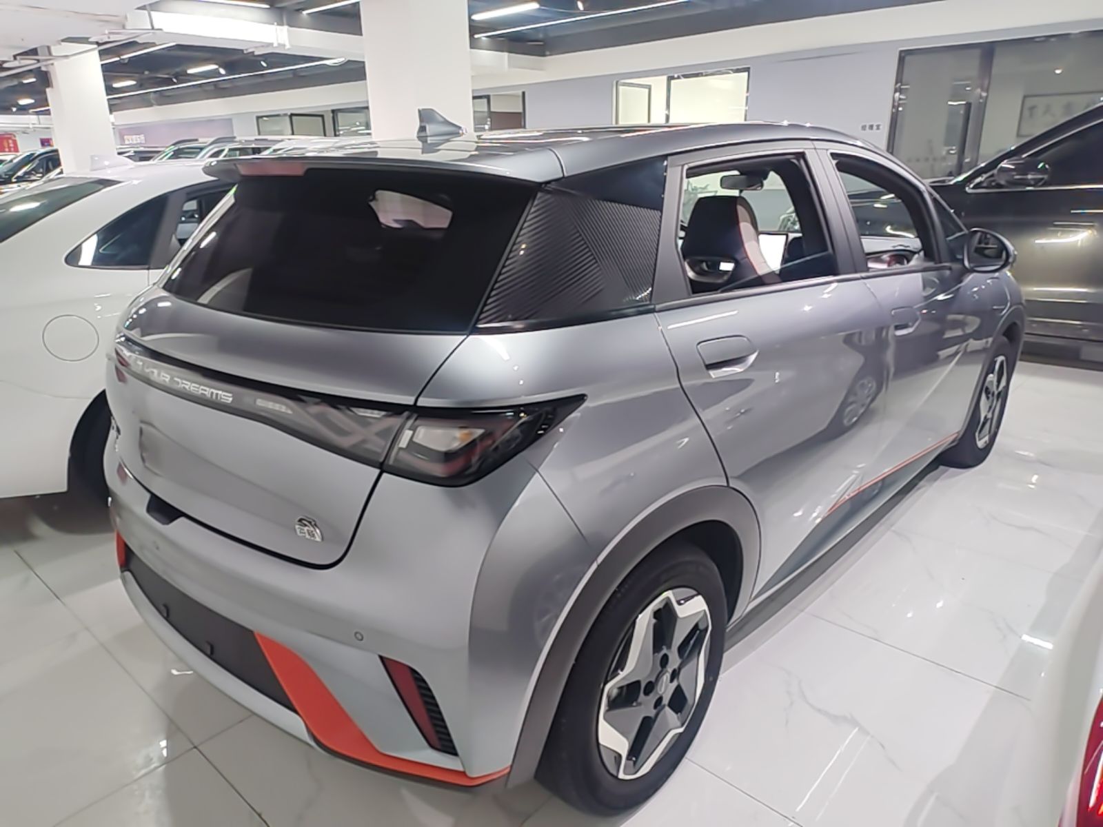 BYD Dolphin 2021 405 km Fashion Edition — снимка 6
