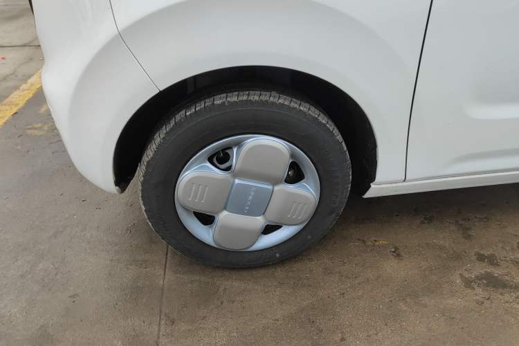 Used Geely Galaxy Panda 2024 Panda Mini 200km Endurance Bear
