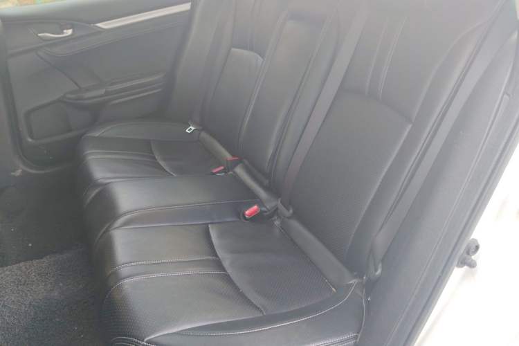 Used Honda Civic 2016 220TURBO CVT Luxury Edition
