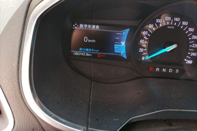 Used Ford Edge 2018 EcoBoost 245 Two-Wheel-Drive Titanium 7-Seater China V Standard Odometer Close Up