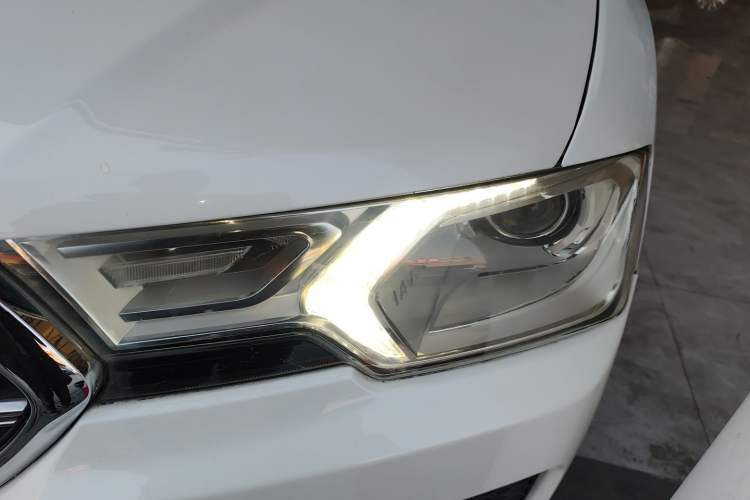 Used Haval H7 2016 Blue-Label H7 2.0T Automatic Luxury Model