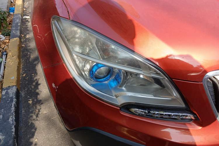 Used Buick Encore 2015 1.4T Automatic Two-Wheel Drive Urban Elite Version
