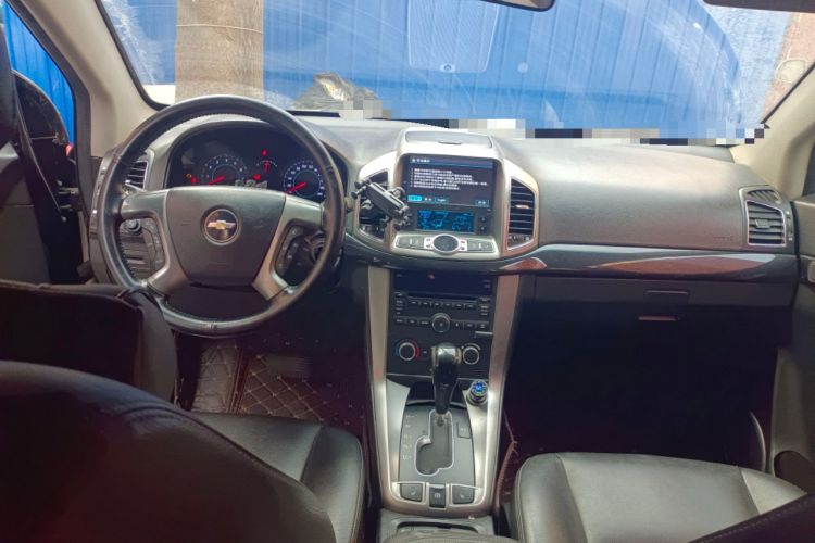 Used Chevrolet Captiva 2012 2.4L 4x4 Flagship Edition 7 Seats