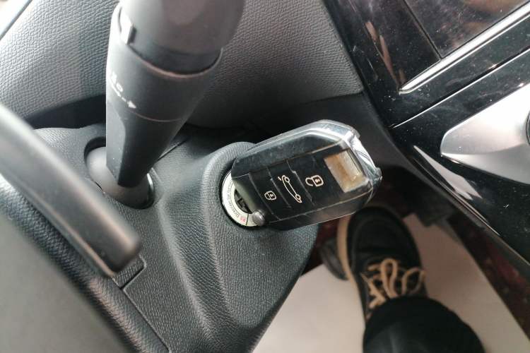 Used Peugeot 308 2019 230THP Automatic Luxury Edition China VI Standard