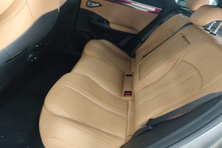 Used Geely Galaxy L7 2023 1.5T 115 km Starship
