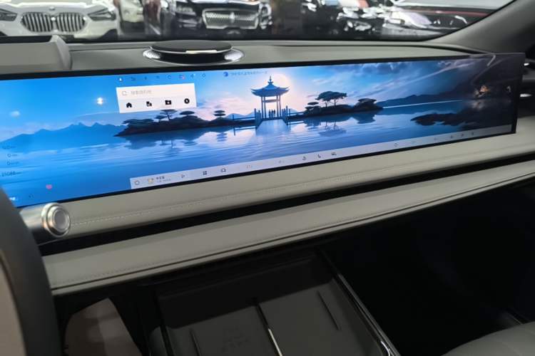 Used Geely Galaxy E8 2025 700 km Long-Range Intelligent Driving Version
