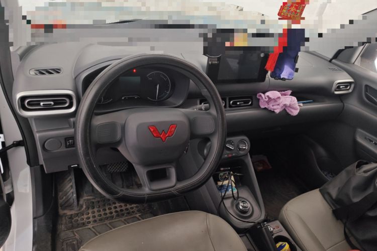 Used Wuling Hongguang New Energy 2024 All-Electric Model 300KM Practical Version
