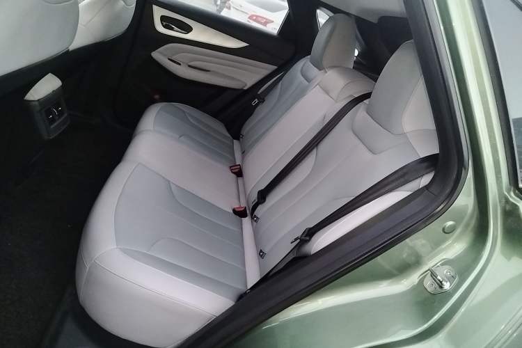 Used Venucia V DD-i 2023 110 km iE Version