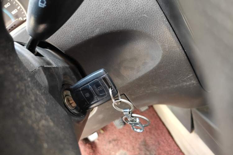 Used Wuling Rongguang V 2016 1.5L Standard Version