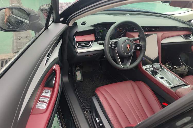 Used Hongqi H5 2025 1.5T DCT Qiyun 500 000th Unit Commemorative Edition Driver Seat