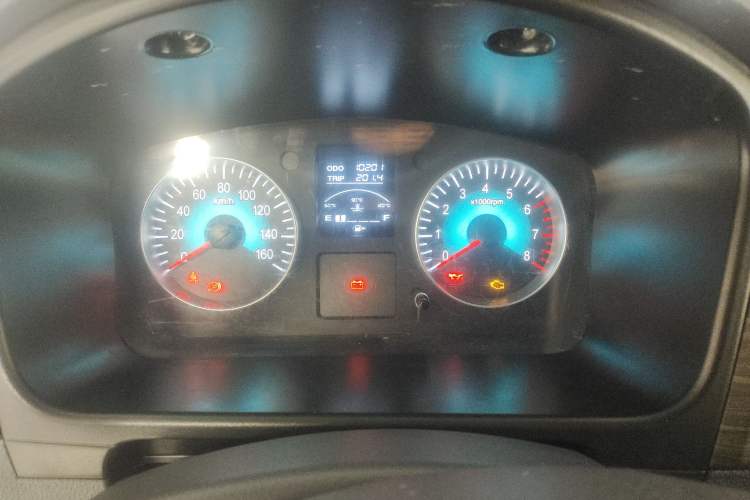 Used Jinbei Hiace X30 2023 1.5L Super-Comfortable Passenger Van 5/6/7-Seater Non-Air-Conditioned Version Model SWC15M Instrument Cluster