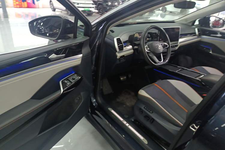 Used Volkswagen ID.6 CROZZ 2022 Long-Range PRO Edition