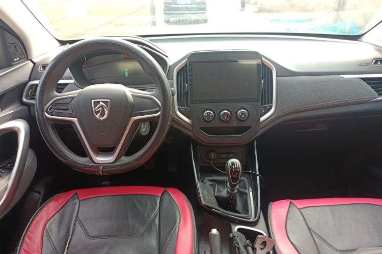 Used Baojun 530 2020 1.5T Manual Comfort Version 6 Seats