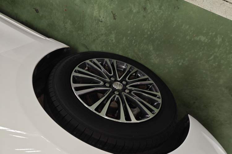 Used Buick GT 2016 18T Dual-Clutch Luxury Model