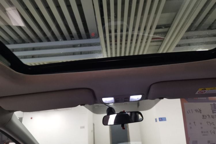 Used Honda Jade 2017 1.8L automatic Comfort version 5 seats Headliner