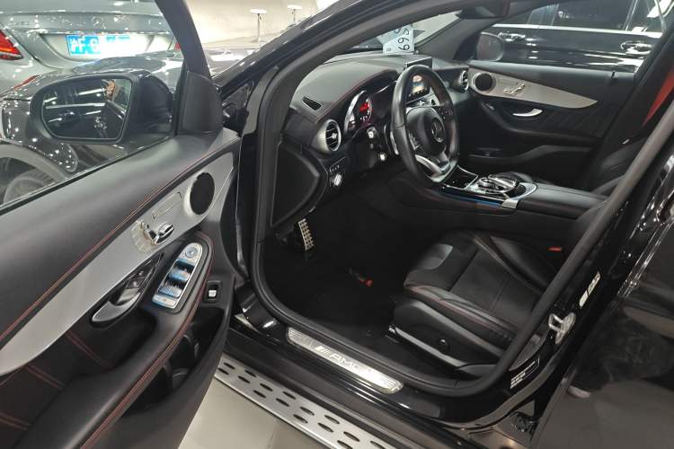 Used Mercedes-Benz GLC Coupe AMG 2017 AMG GLC 43 4MATIC Coupe SUV