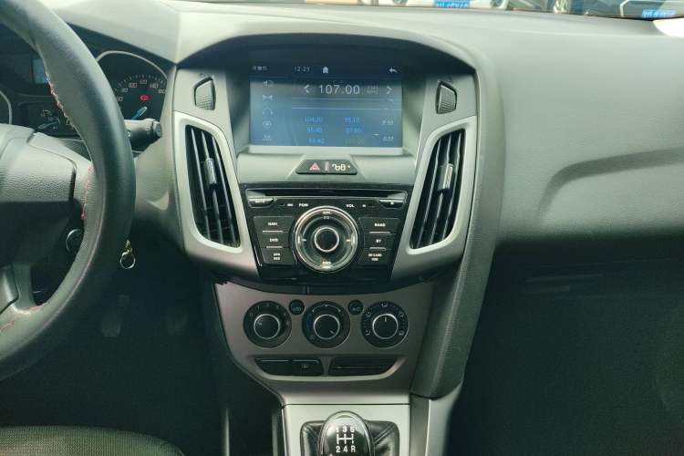 Used Ford Focus 2012 Hatchback 1.6L Manual Comfort Model