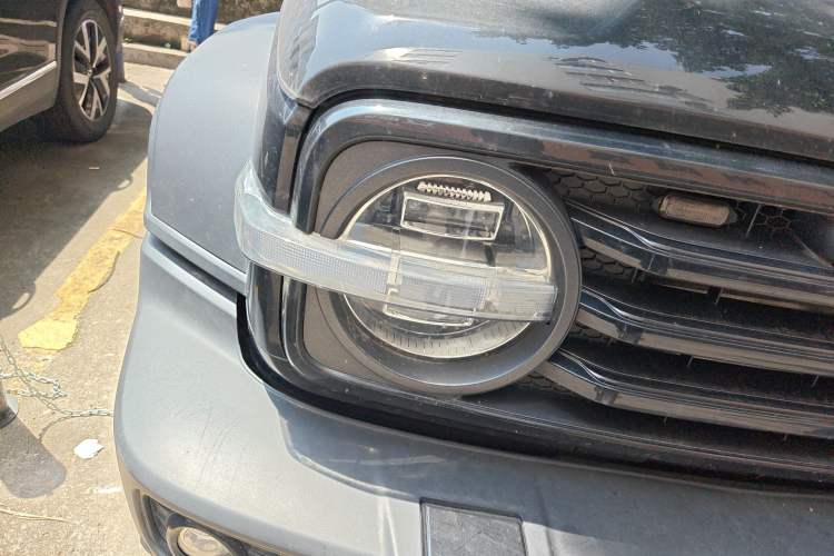 Used Tank 300 2023 Off-Road Edition 2.0T Challenger Right Front Headlight