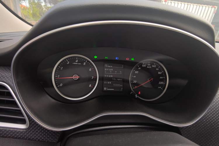 Used Baojun 730 2019 1.5L Manual Fashion Model 7-seater China VI