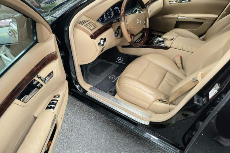 Used Mercedes-Benz S-Class 2010 S 400 L HYBRID
