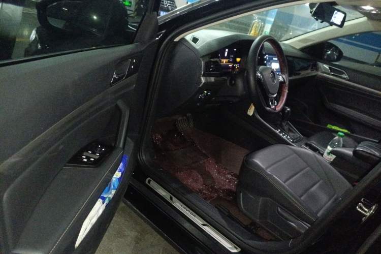 Used Volkswagen Lavida 2022 1.5L Automatic Comfort Edition Driver Seat