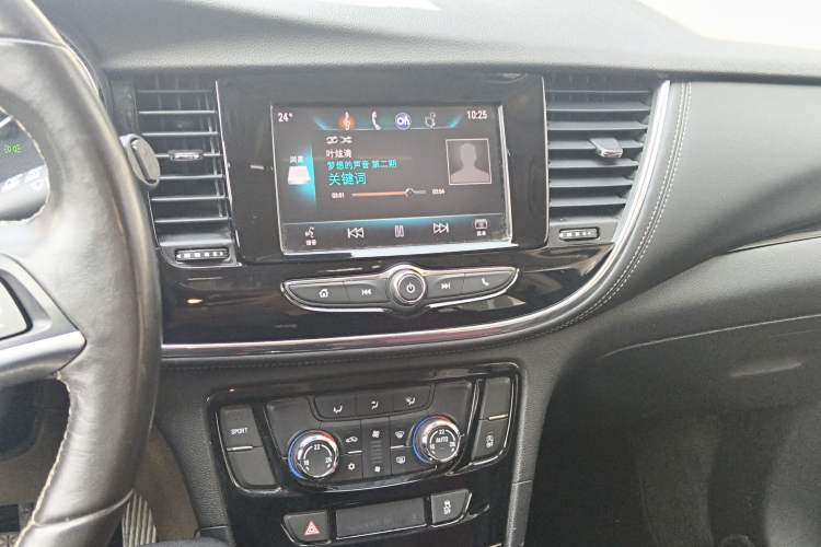 Used Buick Encore 2016 18T Automatic Two-Wheel Drive Urban Elite Model Audio And AC Panel