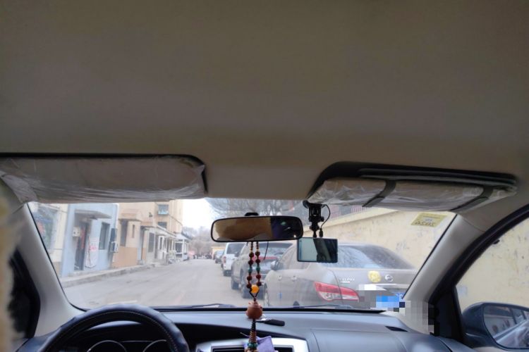 Used Nissan Livina 2013 Jingrui 1.6XL Manual Comfort Edition Headliner